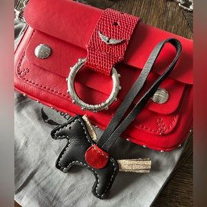 100% GENUINE LEATHER RODEO HORSE BAG
CHARM, BLACK/RED